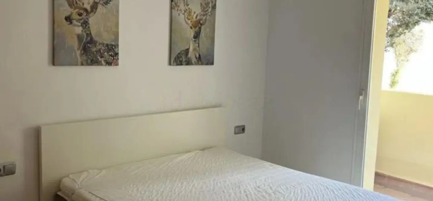 Sale of ground floor apartment in Benahavís 4