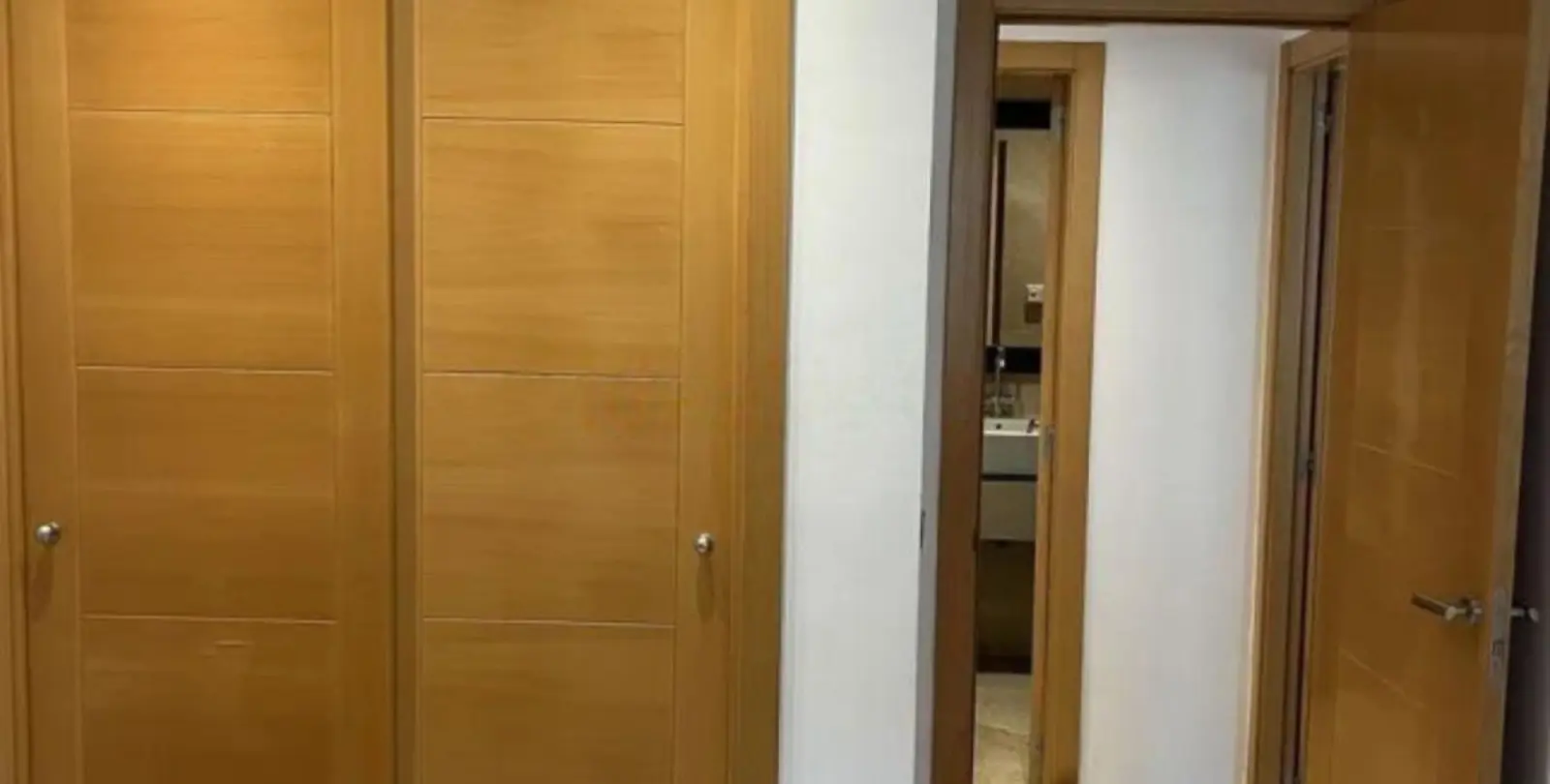 Sale of ground floor apartment in Benahavís 22