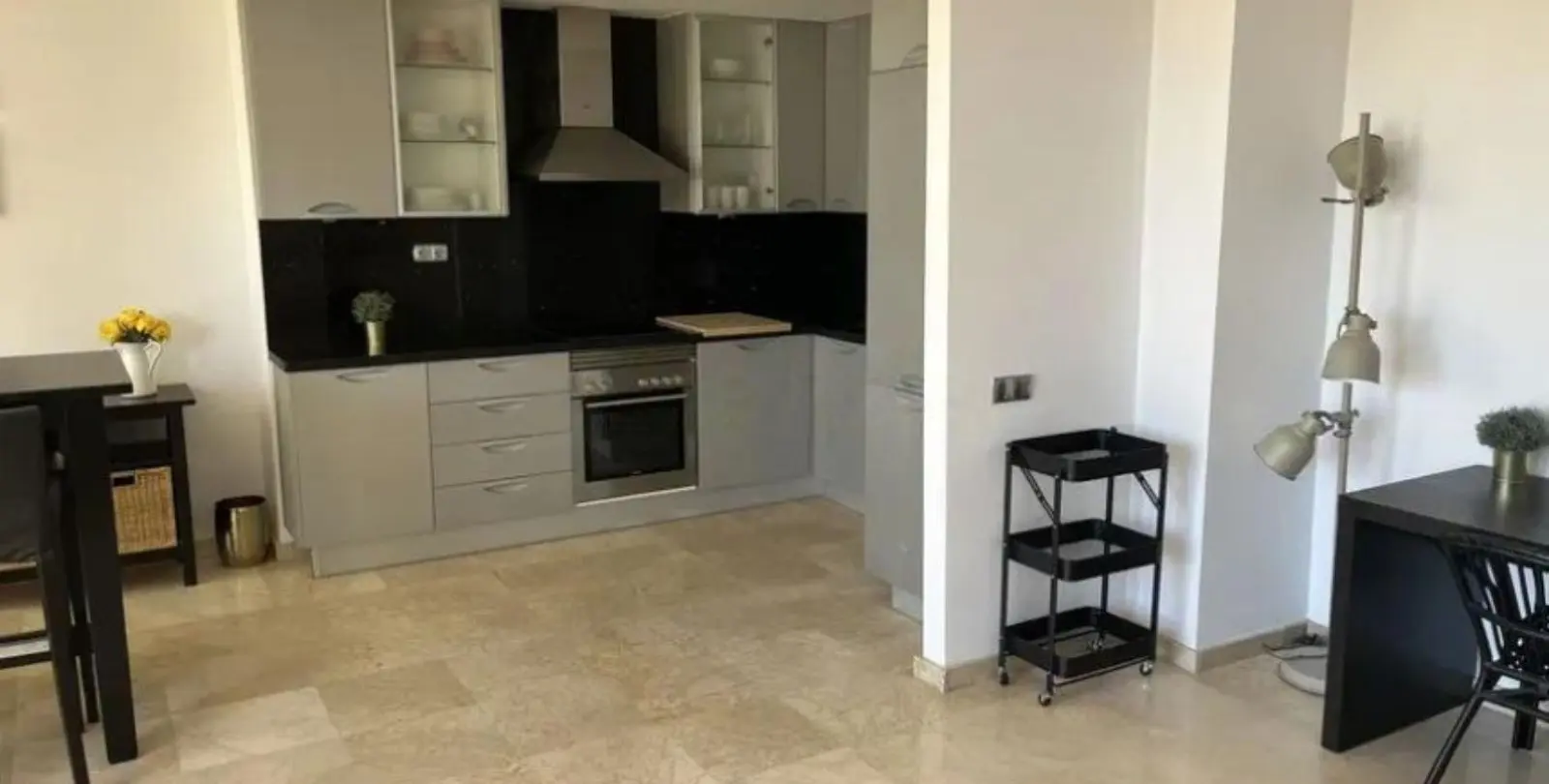 Sale of ground floor apartment in Benahavís 29