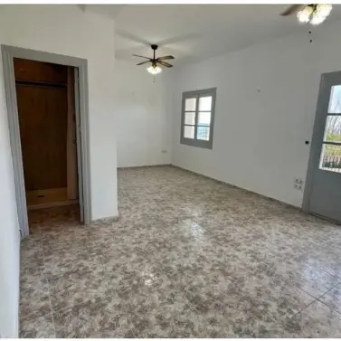 Venta de apartamento en planta media en Estepona