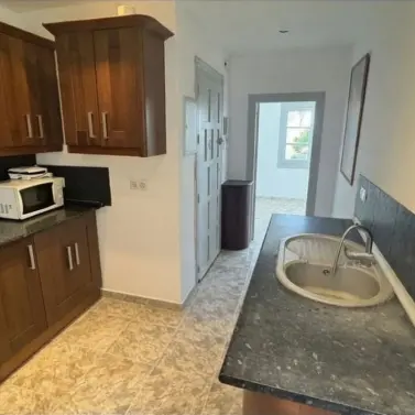 Venta de apartamento en planta media en Estepona