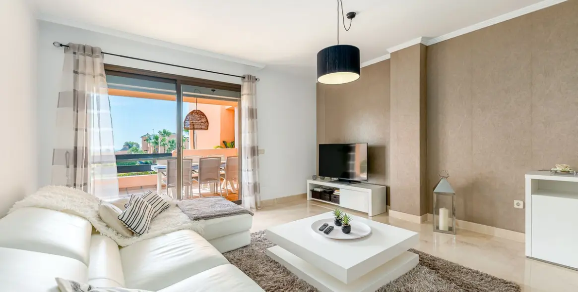Venta de apartamento en planta baja en Doña Julia 5