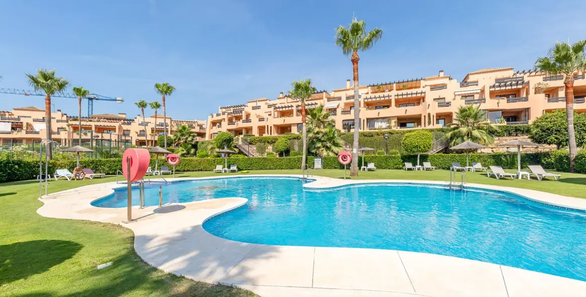 Venta de apartamento en planta baja en Doña Julia 26