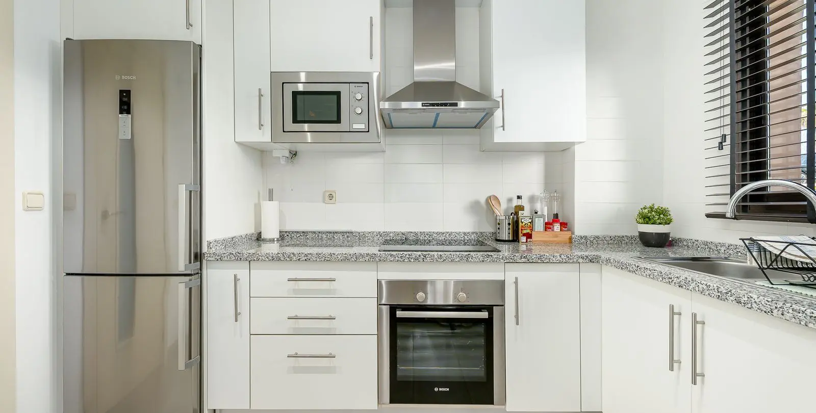 Venta de apartamento en planta baja en Doña Julia 16