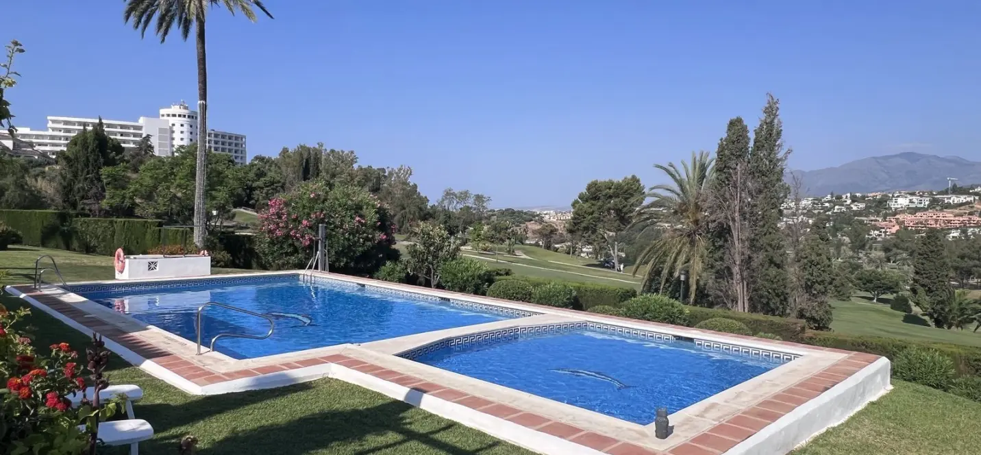 Продажа таунхауса в El Paraiso 2