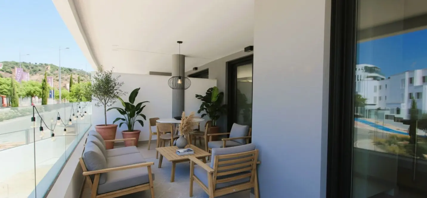 Продажа апартаментов на среднем этаже в Estepona 2
