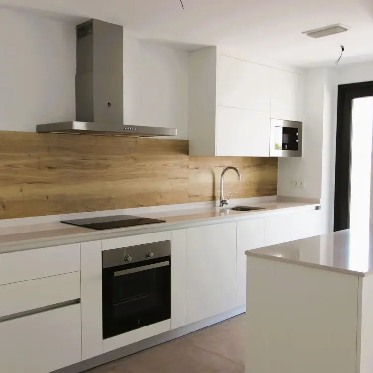Продажа апартаментов на среднем этаже в Estepona