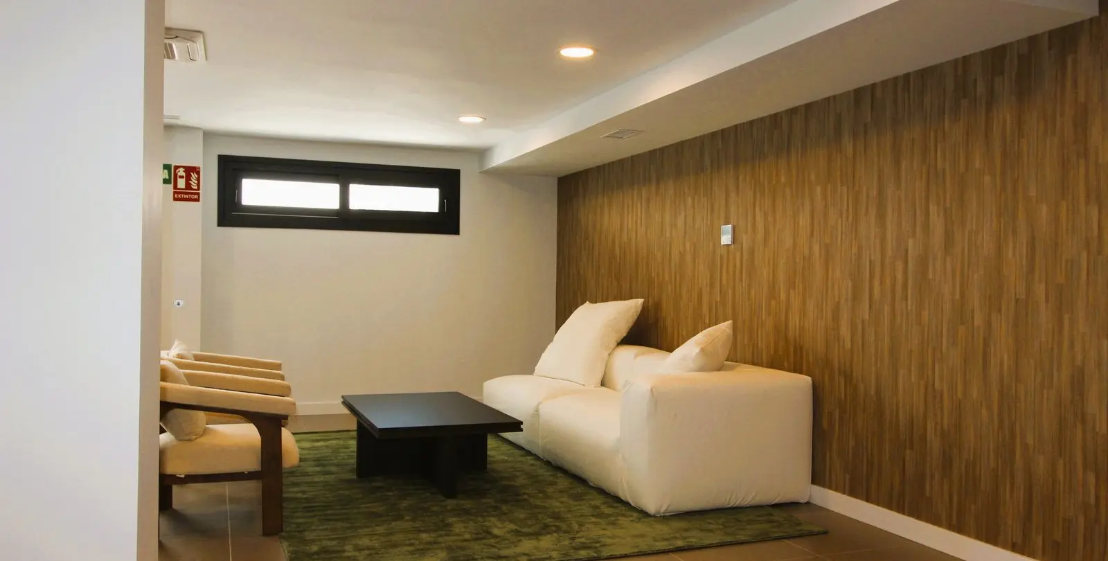Sale of middle floor apartment in Estepona 9