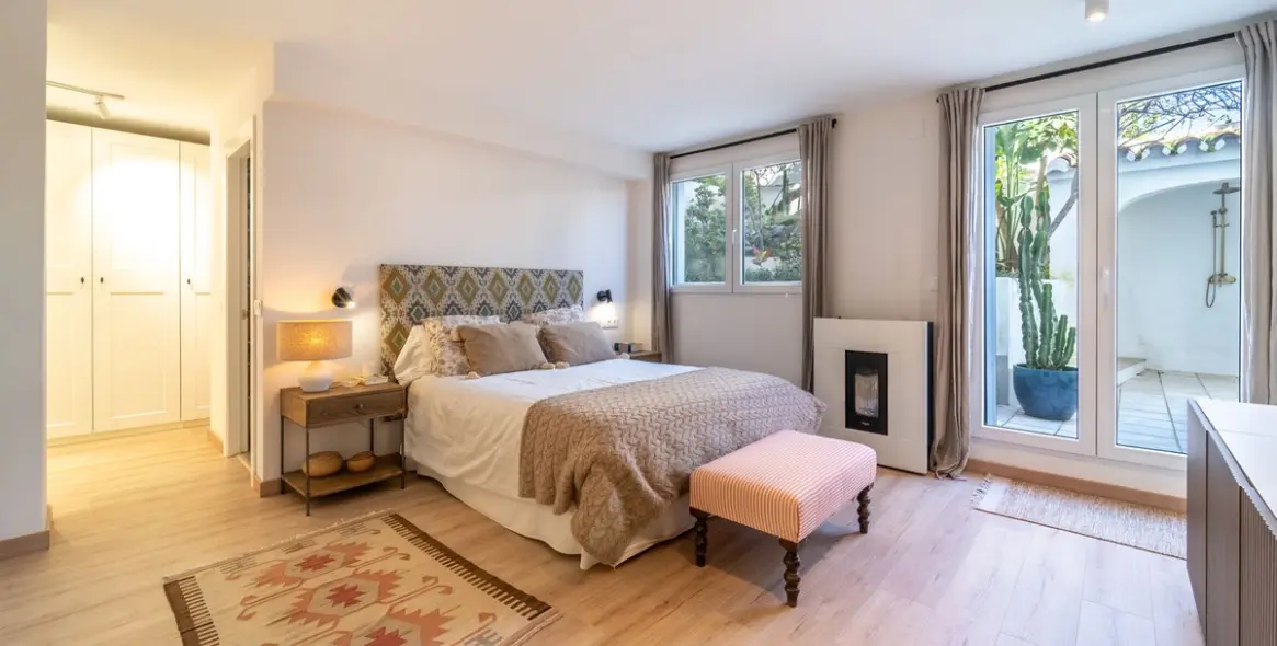 Sale of middle floor apartment in Benalmadena Pueblo 44