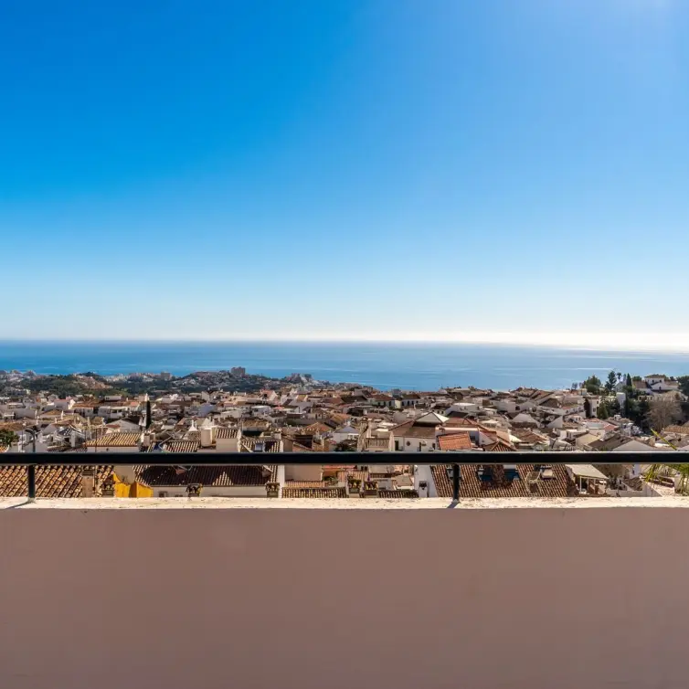 Продажа апартаментов на среднем этаже в Benalmadena Pueblo