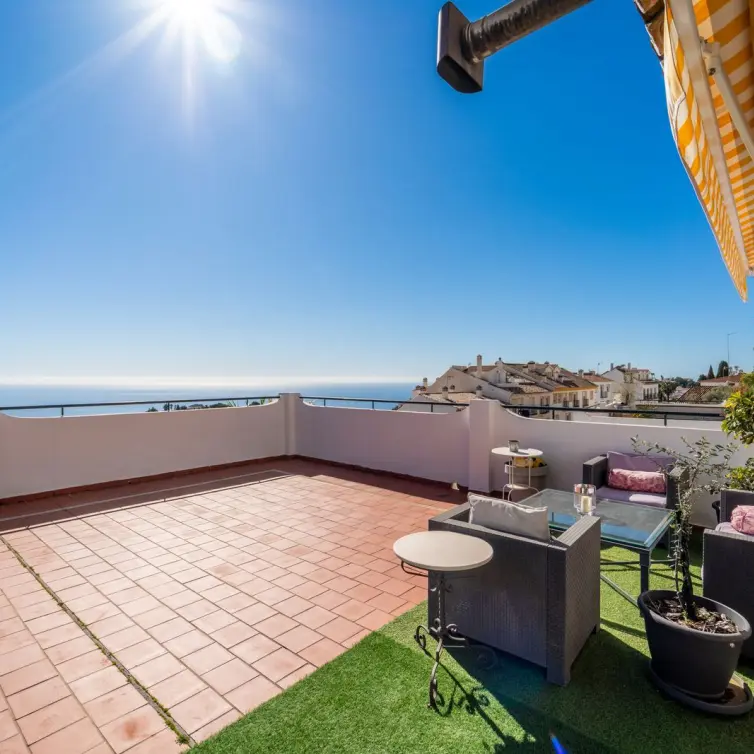 Продажа апартаментов на среднем этаже в Benalmadena Pueblo