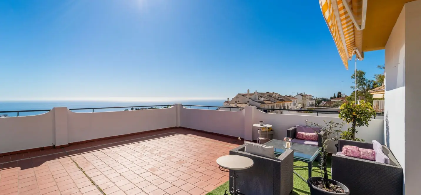 Продажа апартаментов на среднем этаже в Benalmadena Pueblo 1