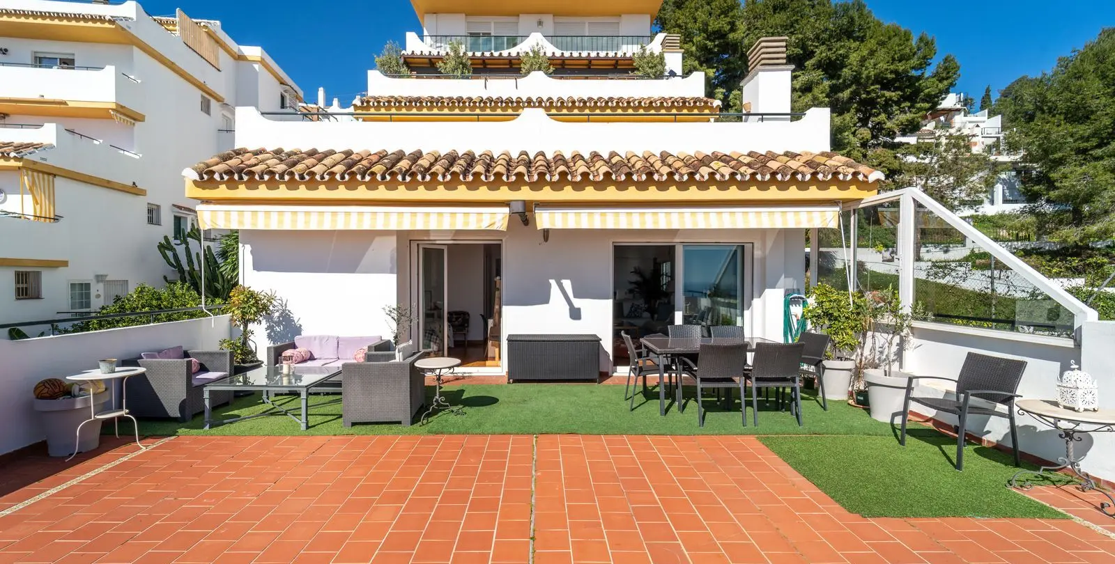 Продажа апартаментов на среднем этаже в Benalmadena Pueblo 4