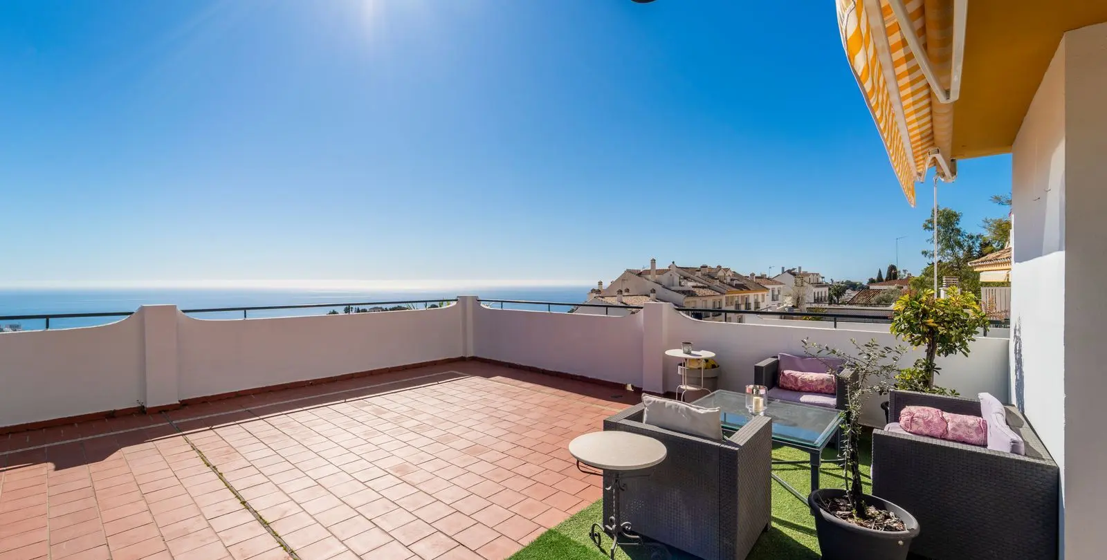 Продажа апартаментов на среднем этаже в Benalmadena Pueblo 8