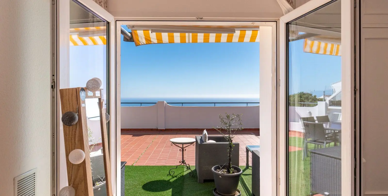Продажа апартаментов на среднем этаже в Benalmadena Pueblo 20