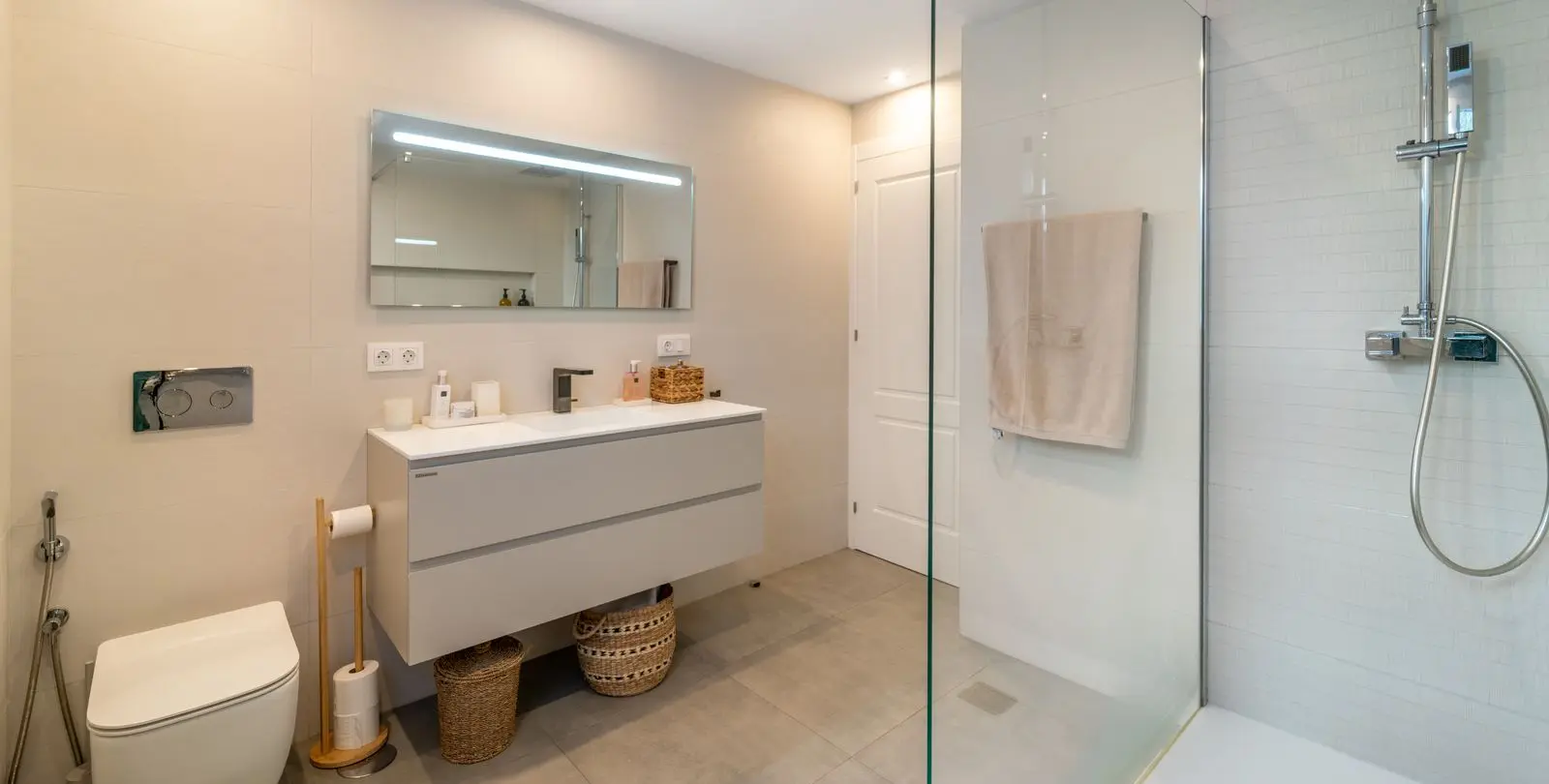 Продажа апартаментов на среднем этаже в Benalmadena Pueblo 44
