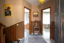 Image 6 thumb