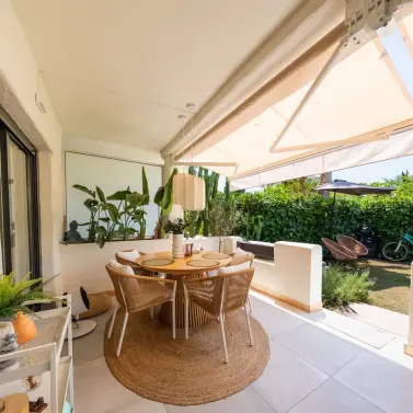 Venta de apartamento en planta baja en Selwo