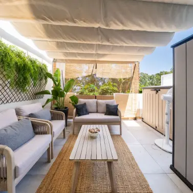 Venta de apartamento en planta baja en Selwo