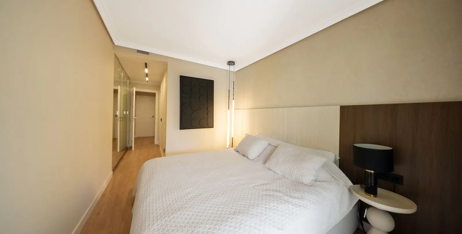 Venta de apartamento en planta baja en Selwo 13
