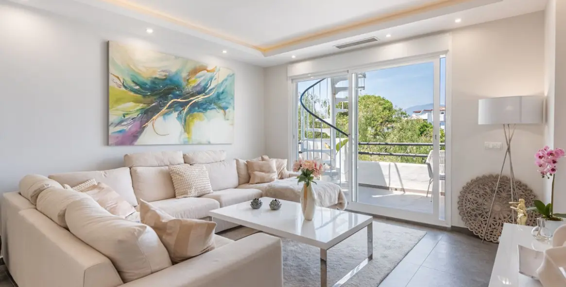Продажа пентхауса в Estepona 9