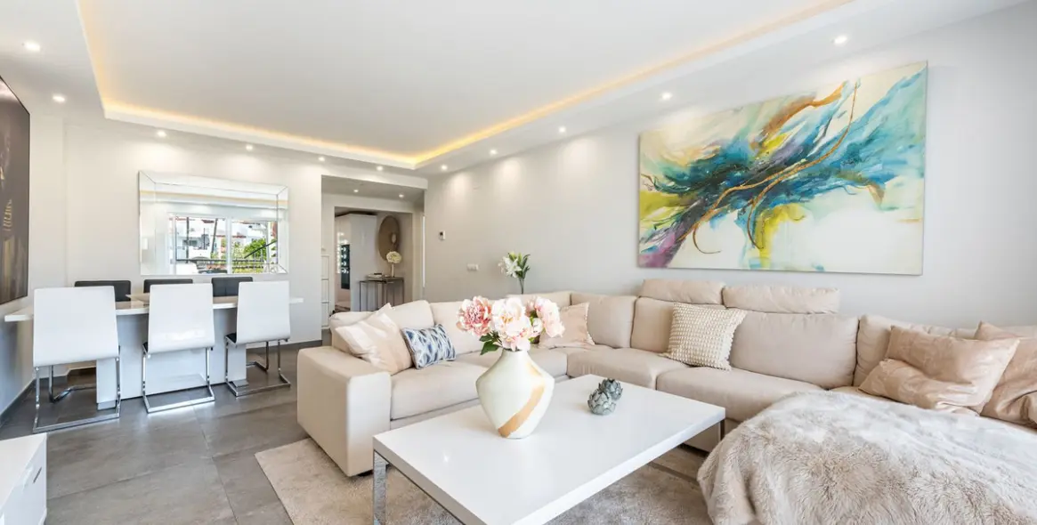 Продажа пентхауса в Estepona 11