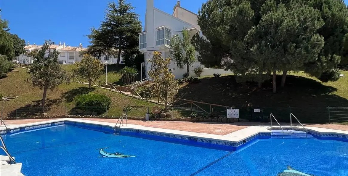 Sale of detached villa in Mijas 10