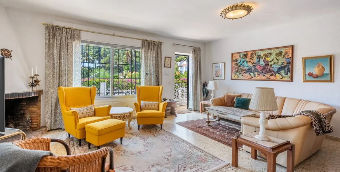 Venta de villa independiente en Nueva Andalucía 8