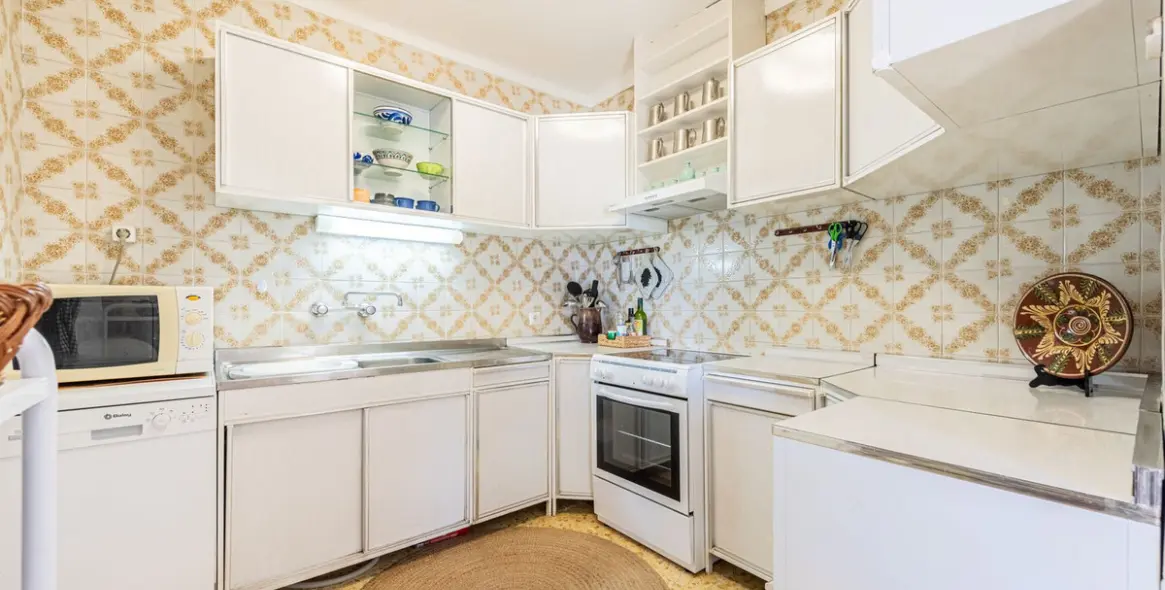 Venta de villa independiente en Nueva Andalucía 13
