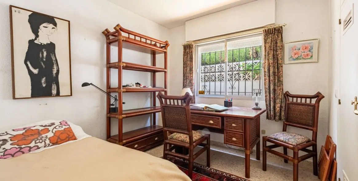 Venta de villa independiente en Nueva Andalucía 17
