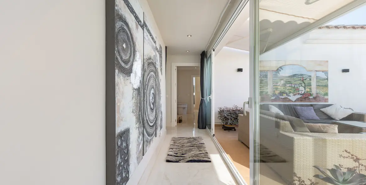 Sale of penthouse in Doña Julia 16