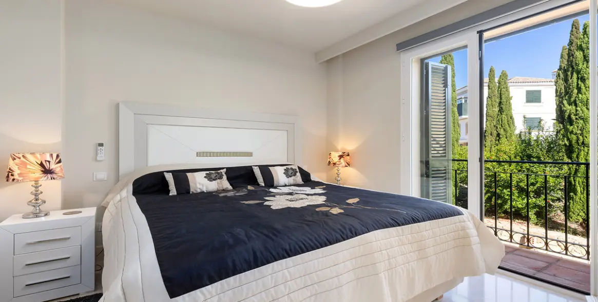 Sale of penthouse in Doña Julia 24