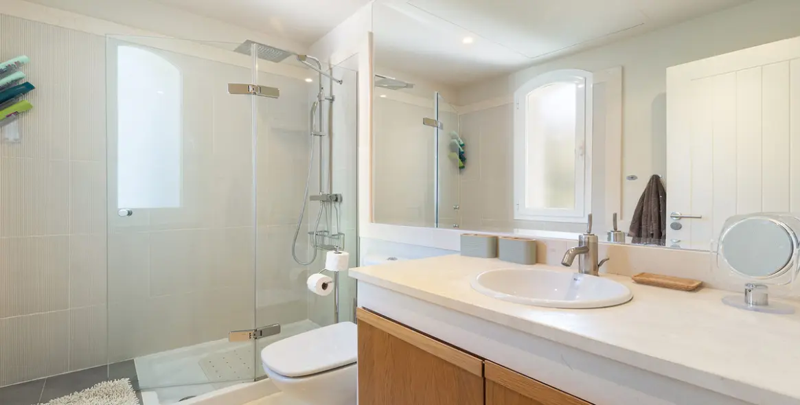 Sale of penthouse in Doña Julia 26