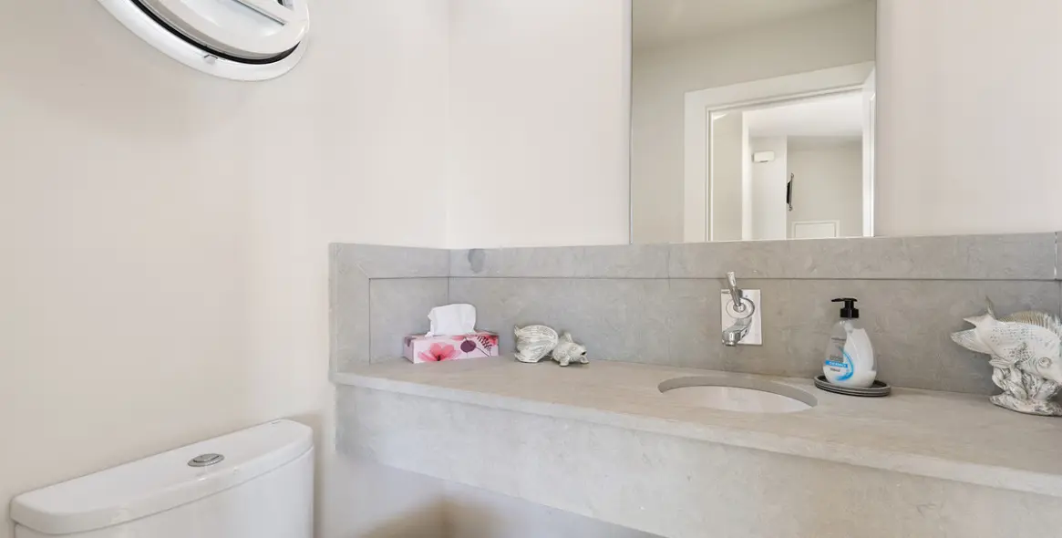 Sale of penthouse in Doña Julia 31