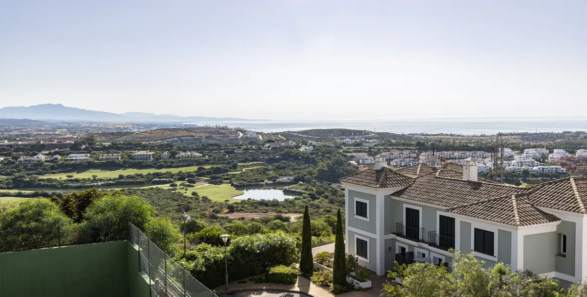 Sale of penthouse in Doña Julia 34