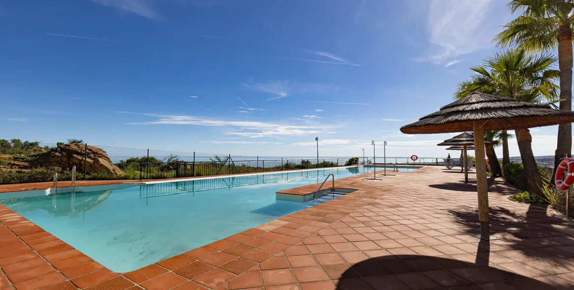 Sale of penthouse in Doña Julia 45