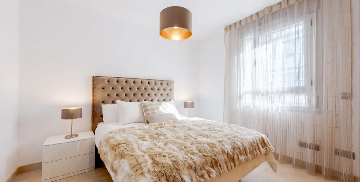 Sale of middle floor apartment in San Pedro de Alcántara 11