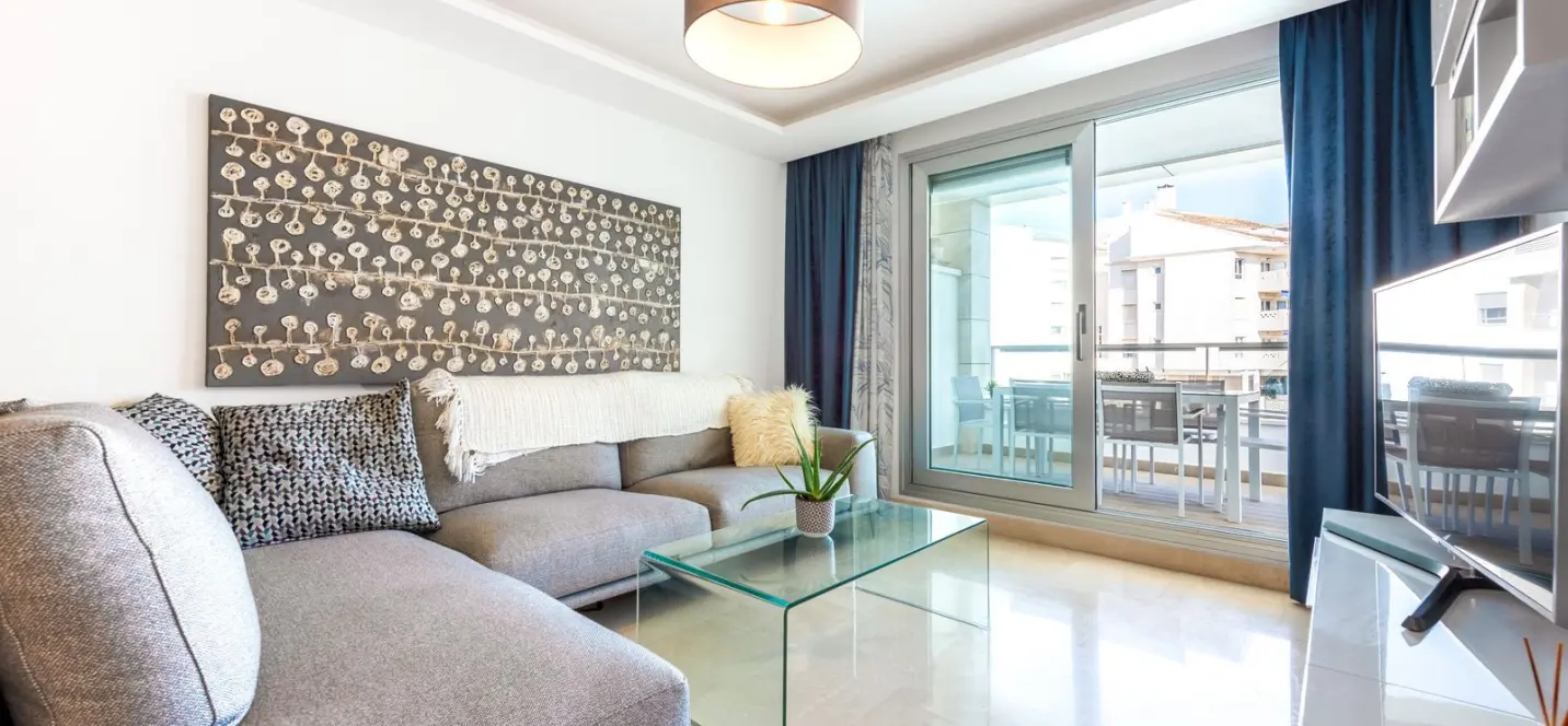 Sale of middle floor apartment in San Pedro de Alcántara 3