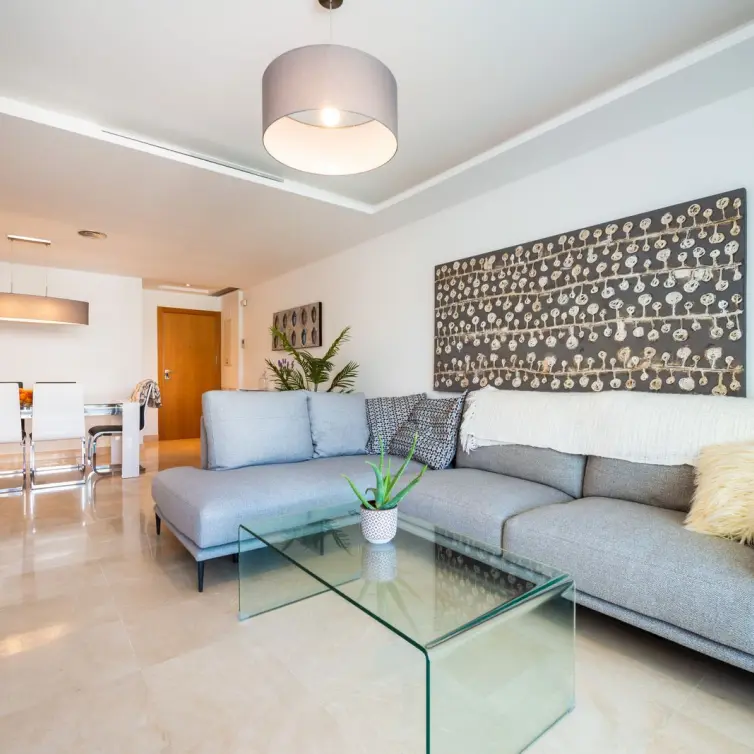Sale of middle floor apartment in San Pedro de Alcántara