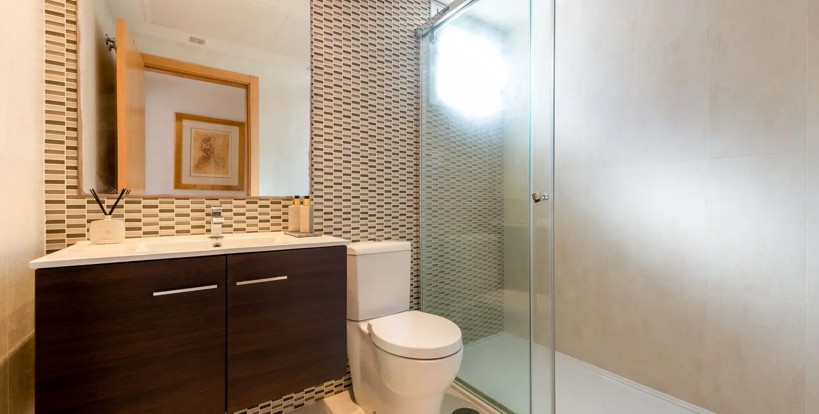 Sale of middle floor apartment in San Pedro de Alcántara 12