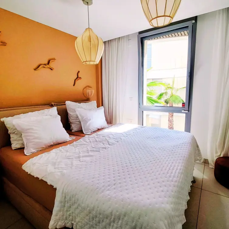 Продажа апартаментов на среднем этаже в Elviria