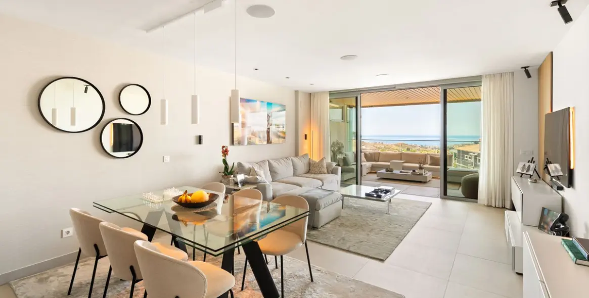 Venta de apartamento en planta media en Calanova Golf 6