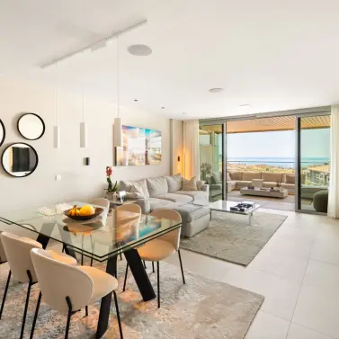Venta de apartamento en planta media en Calanova Golf
