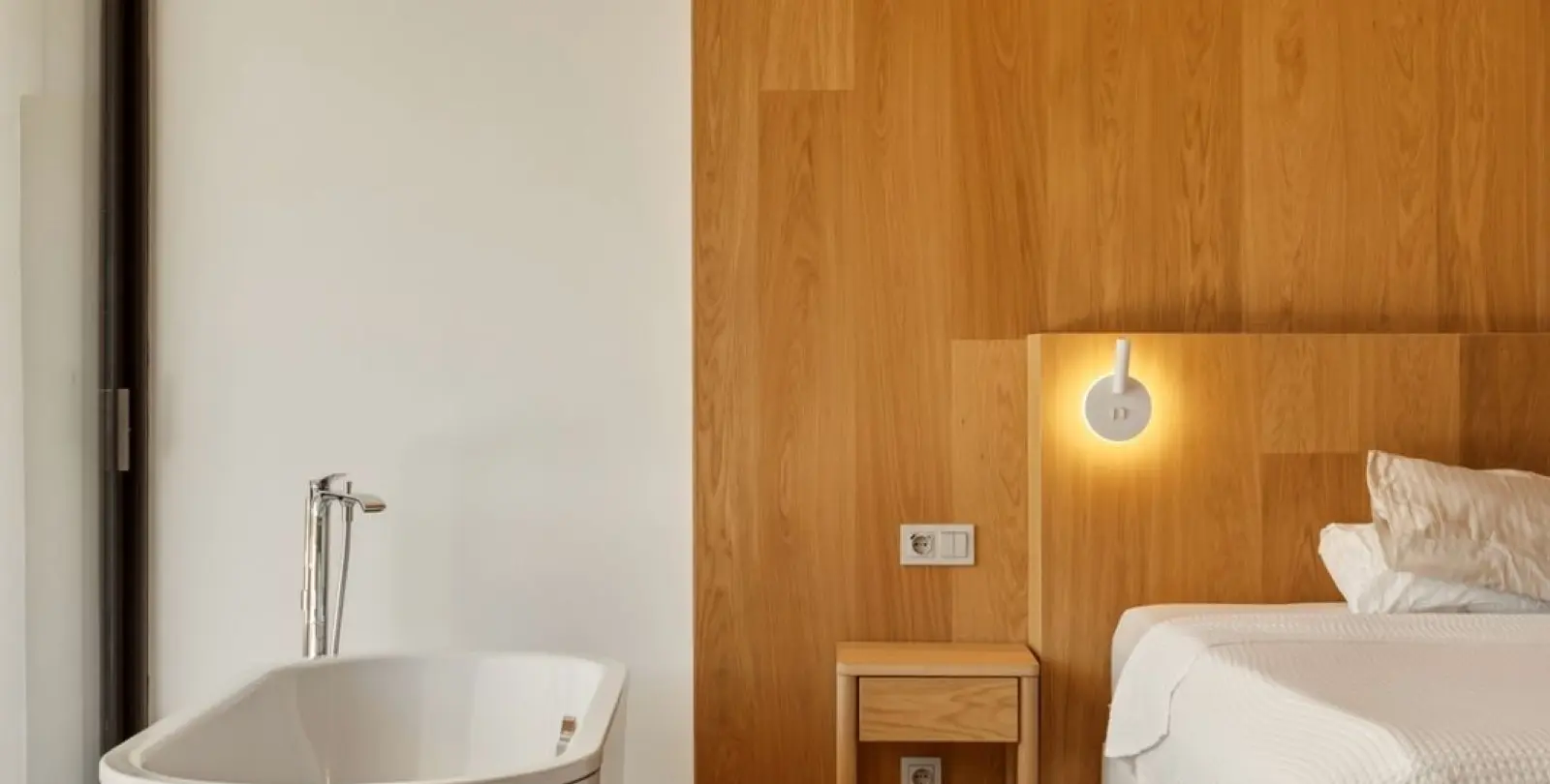 Sale of middle floor apartment in Higueron 14
