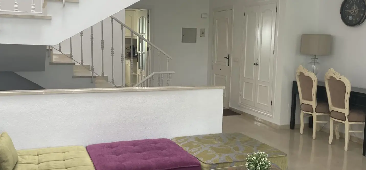 Sale of townhouse in Estepona 2