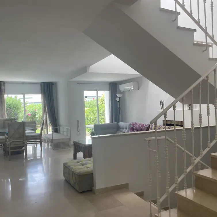 Sale of townhouse in Estepona