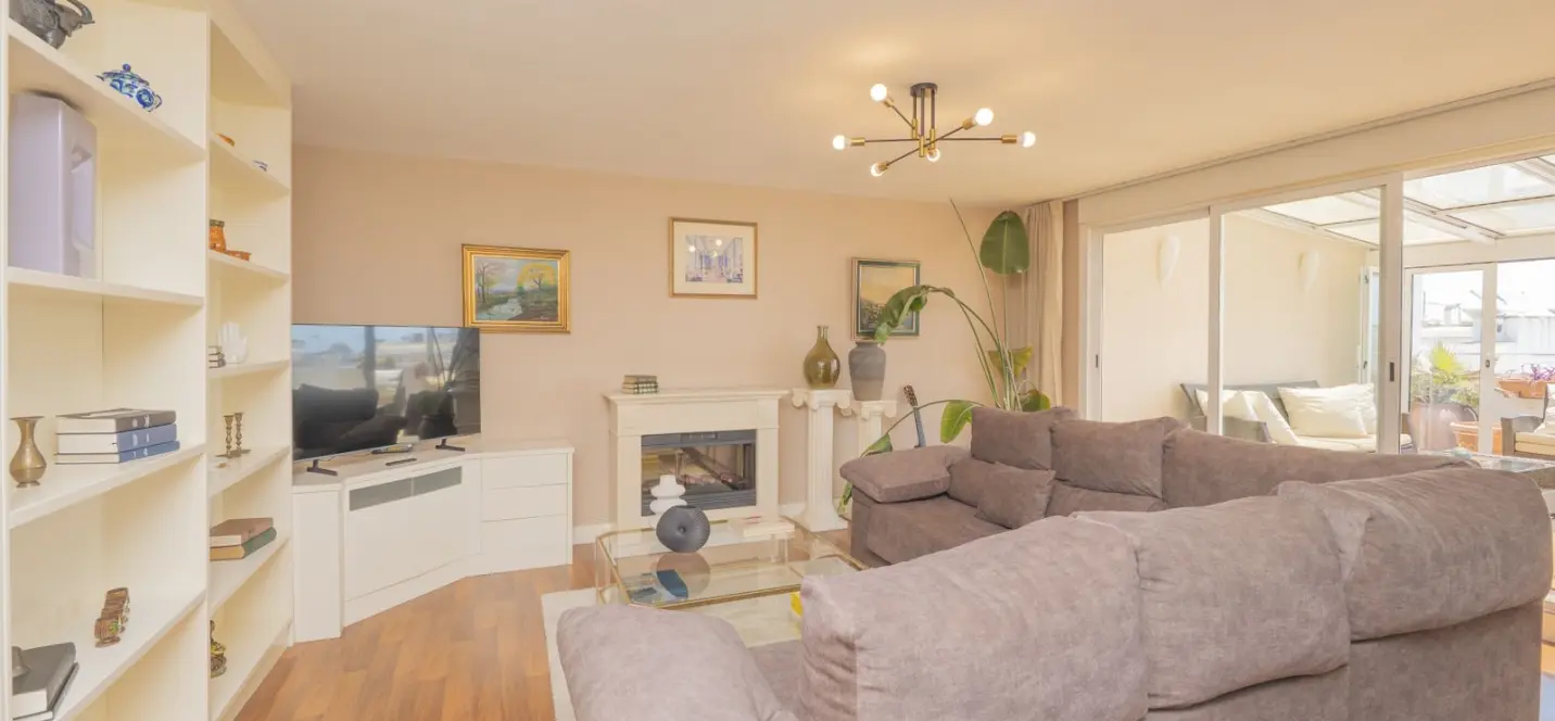 Sale of penthouse in La Carihuela 1