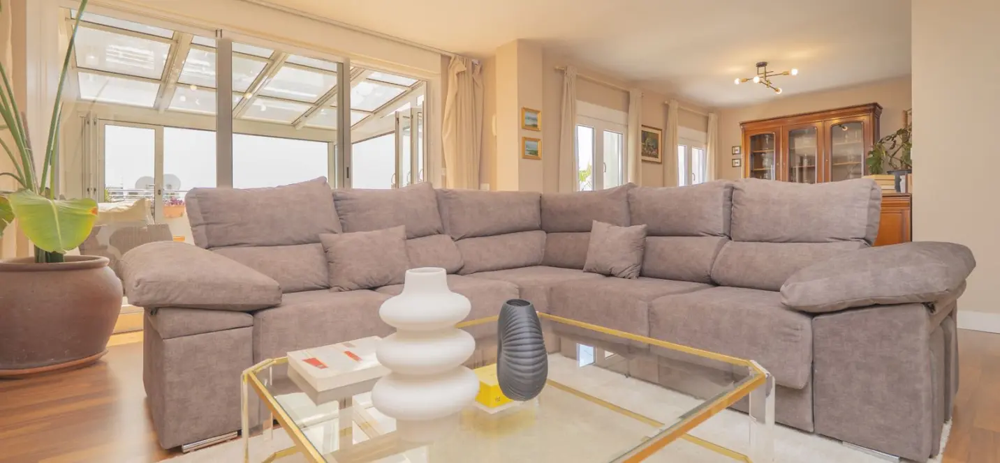 Sale of penthouse in La Carihuela 4