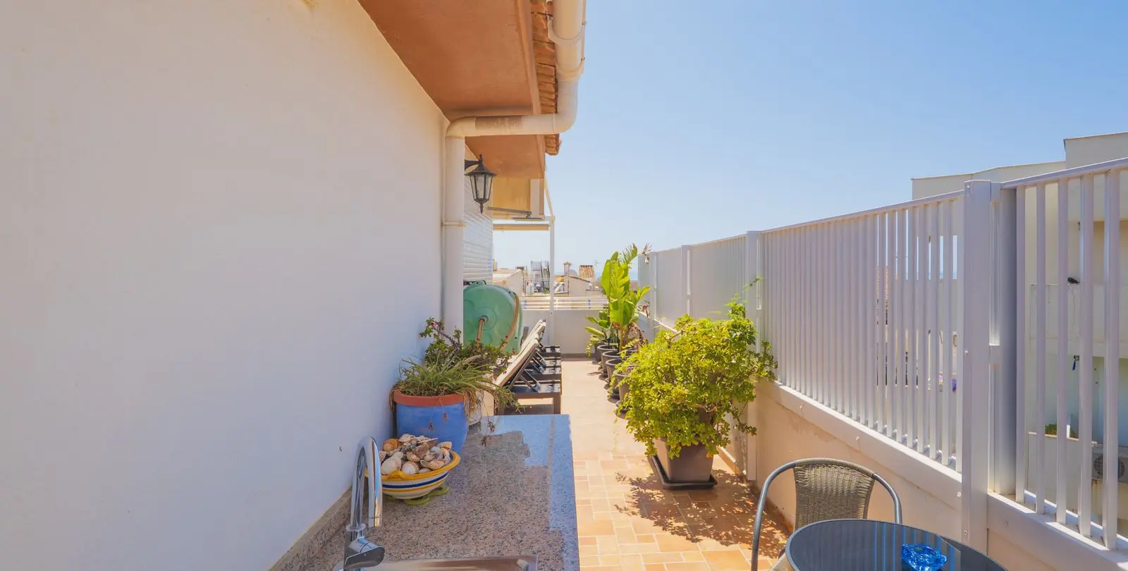 Sale of penthouse in La Carihuela 20