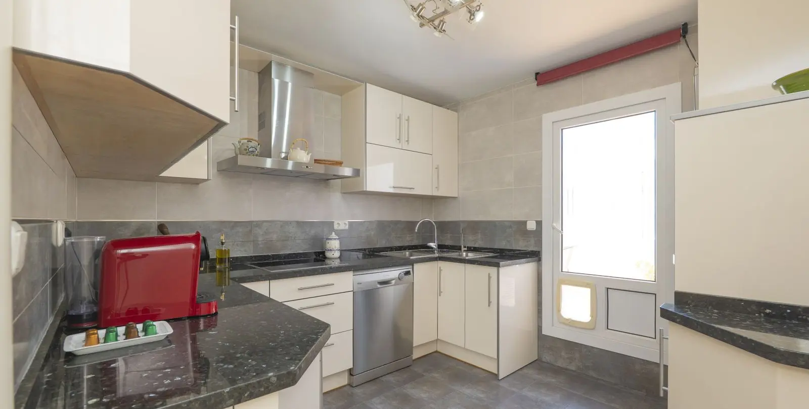 Sale of penthouse in La Carihuela 21